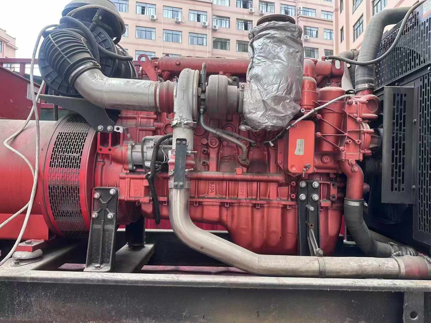 利州如何选择适合 600kW 柴油发电机组的过载保护器？